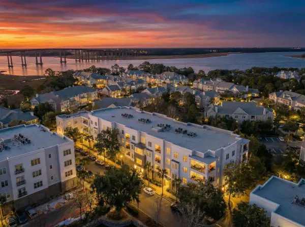 200 River Landing Drive #204f, Charleston, SC 29492