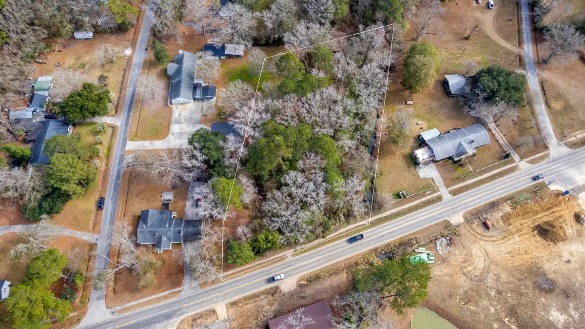 810 Orangeburg Road, Summerville, SC 29483 - Image #1