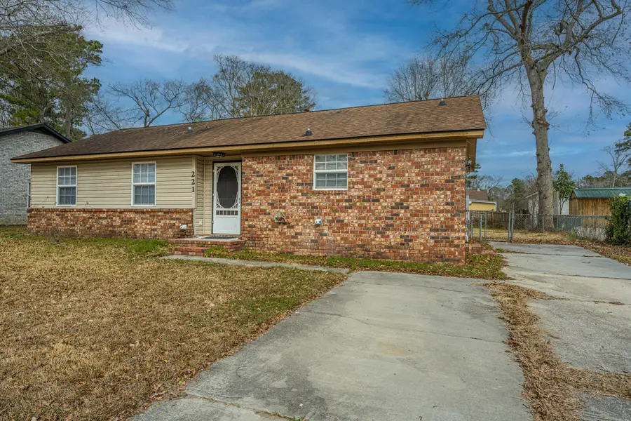 221 Braly Drive, Summerville, SC 29485 - Image #3