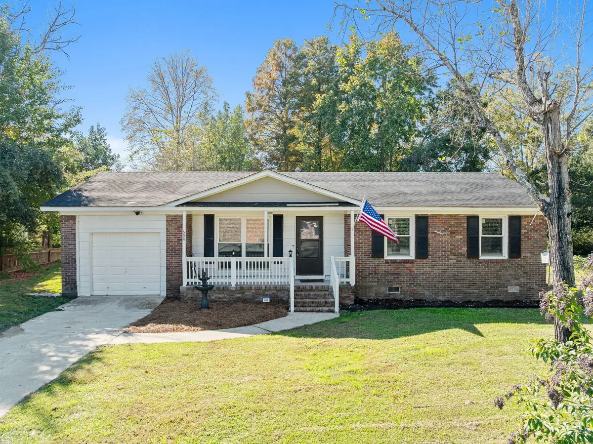 608 E 3rd North Street, Summerville, SC 29485 - #1