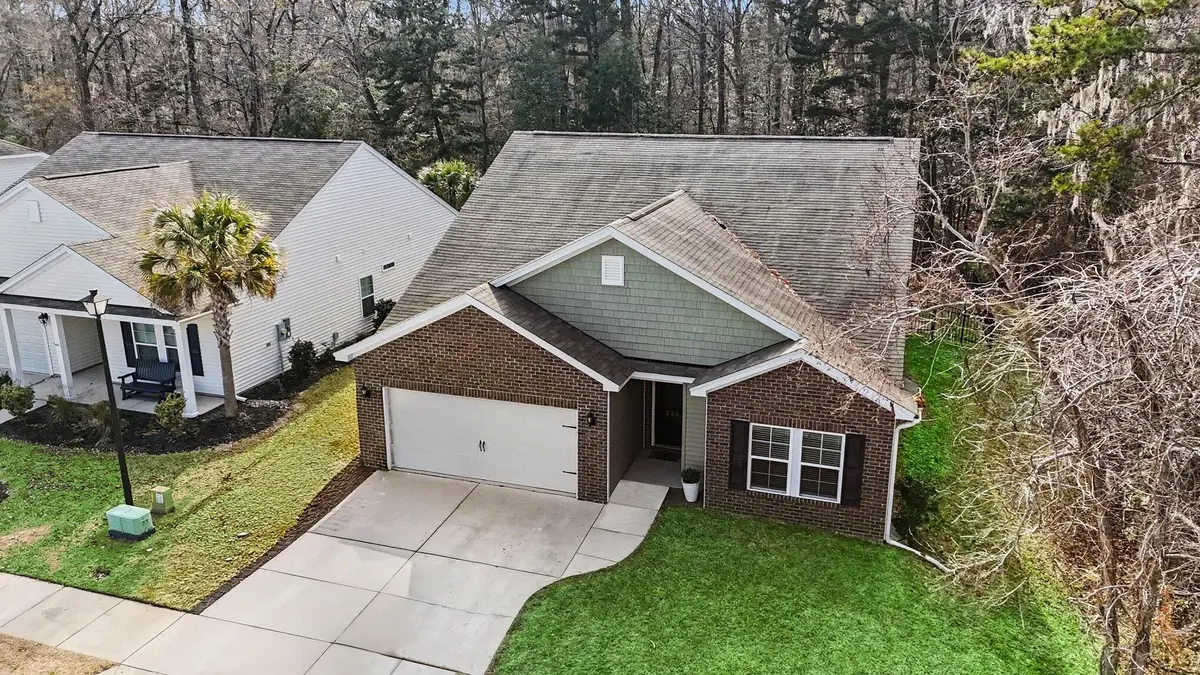 202 Pavilion Street, Summerville, SC 29483 - Image #1