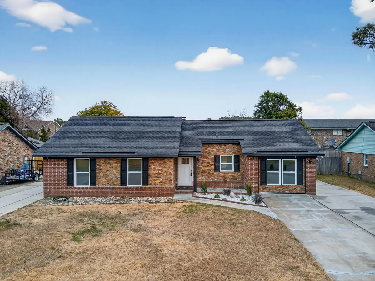 215 Horseshoe Drive, Goose Creek, SC 29445 - Image #1
