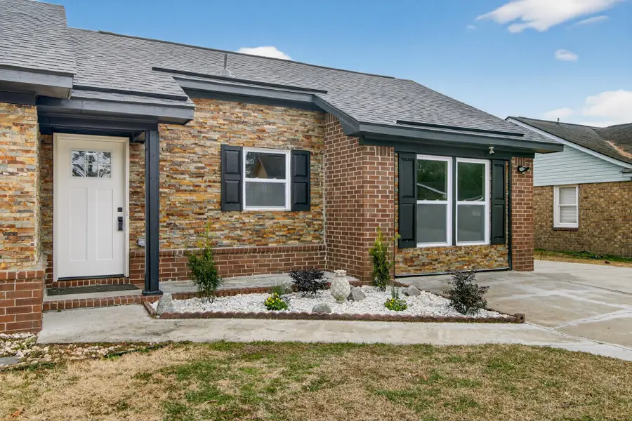 215 Horseshoe Drive, Goose Creek, SC 29445 - Image #3