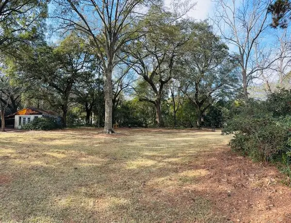 835 Mellichamp Drive, Charleston, SC 29412