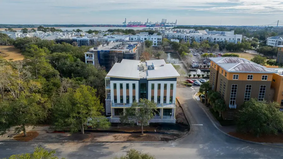 211 Seven Farms Drive #102, Charleston, SC 29492 - Image #2