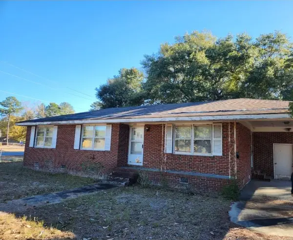696 Eastland Avenue, Kingstree, SC 29556