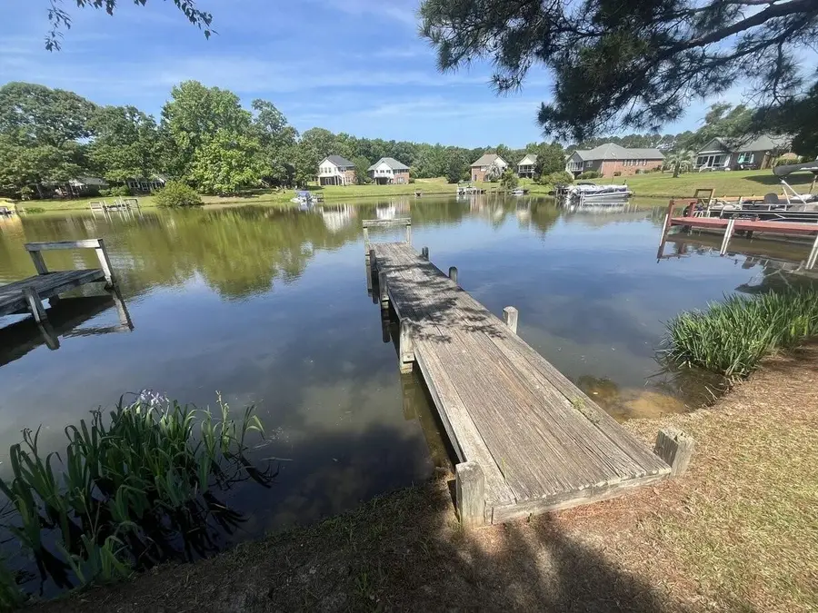 15 N Lake Circle, Manning, SC 29102 - #3