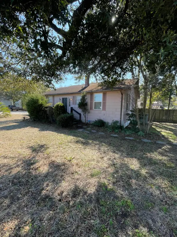 2372 Sorentrue Avenue, North Charleston, SC 29405