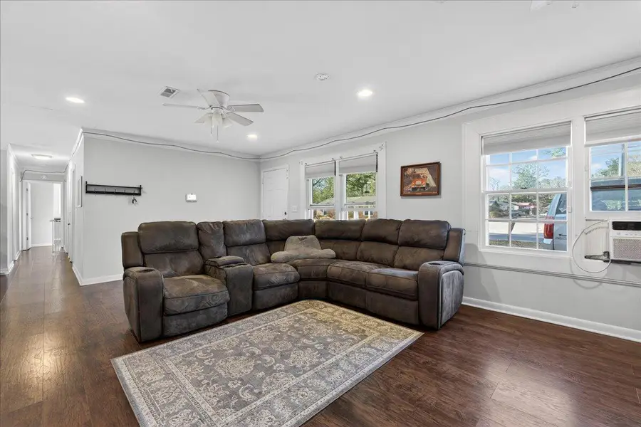 402 Tulip Street, Summerville, SC 29483 - #3