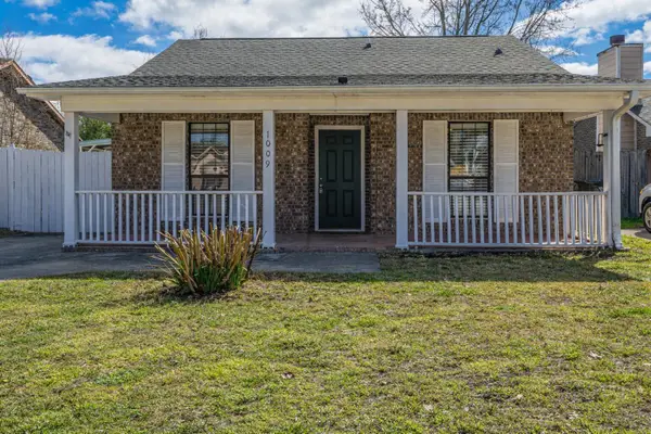 1009 Douglas Wayne Road, Summerville, SC 29486