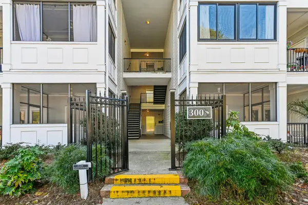 1025 Riverland Woods Place #305, Charleston, SC 29412