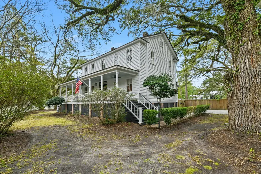 216 W Carolina Avenue, Summerville, SC 29483 - #3