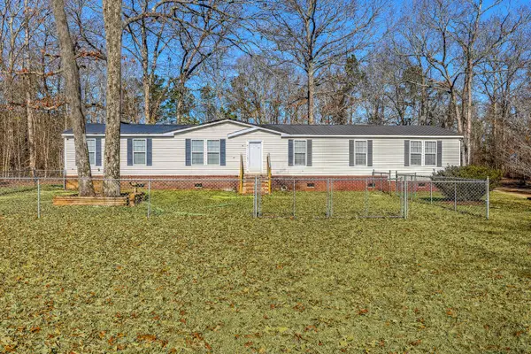 205 Riptide Road, North, SC 29112