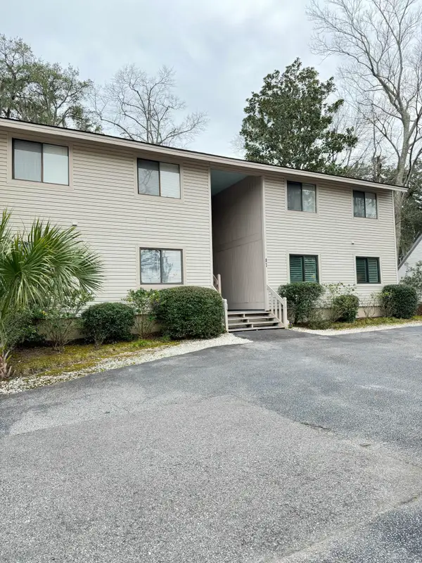 87 Ashley Hall Plantation Road #5, Charleston, SC 29407