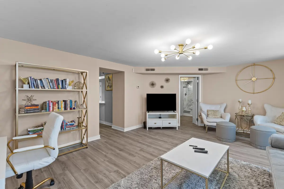 55 Ashley Avenue #Apt 6, Charleston, SC 29401 - #1