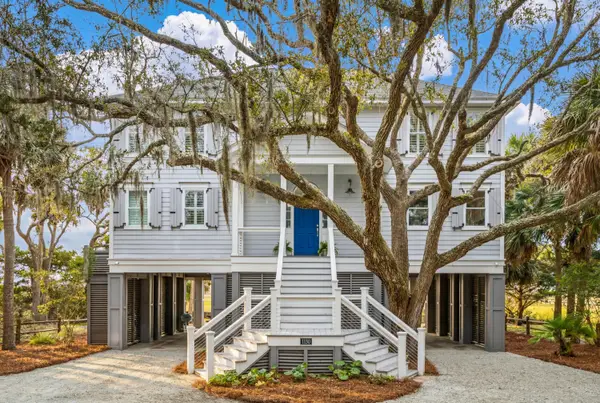 1130 Hammocks Way, Edisto Island, SC 29438