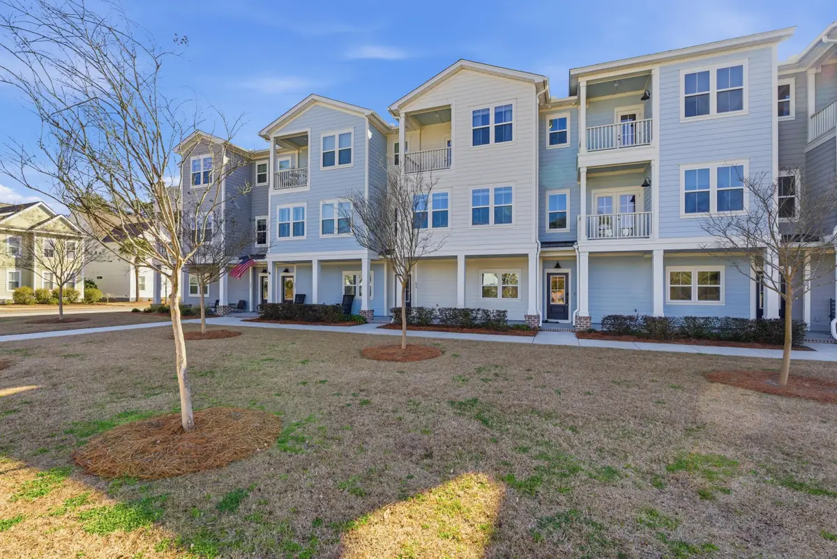 639 N Laurel Street, Summerville, SC 29483 - #1