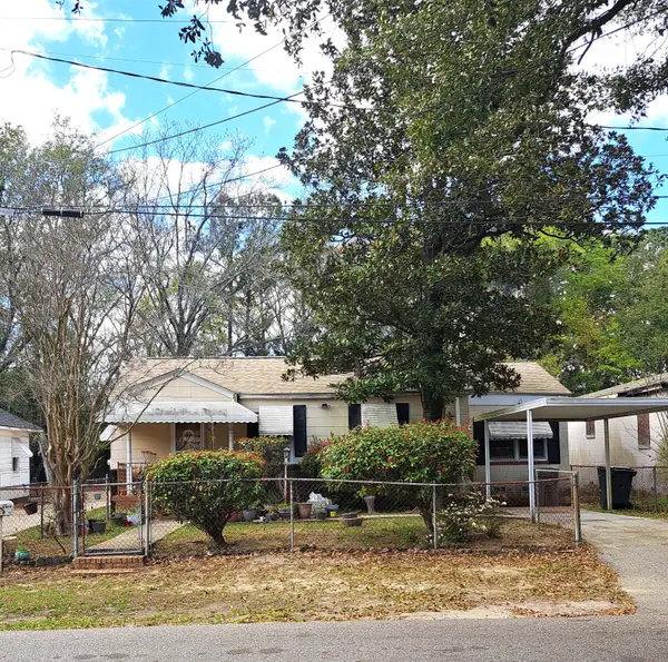 1920 Spruce Boulevard, North Charleston, SC 29406