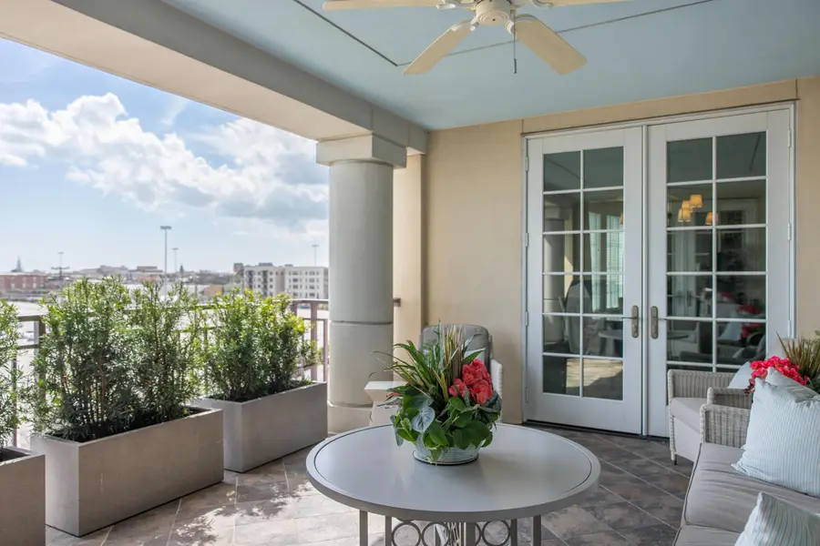 2 Laurens Street #Unit 4d, Charleston, SC 29401 - #2