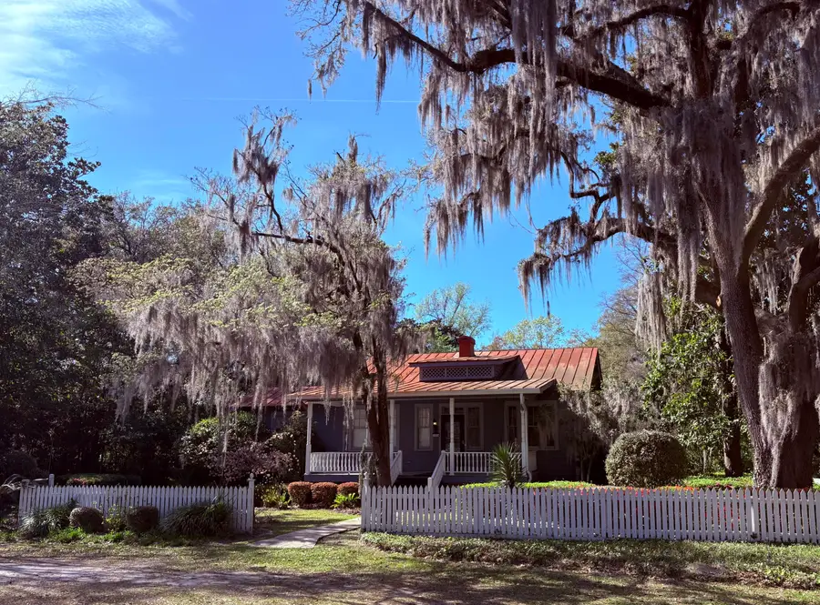 102 S Palmetto Street, Summerville, SC 29483 - #2