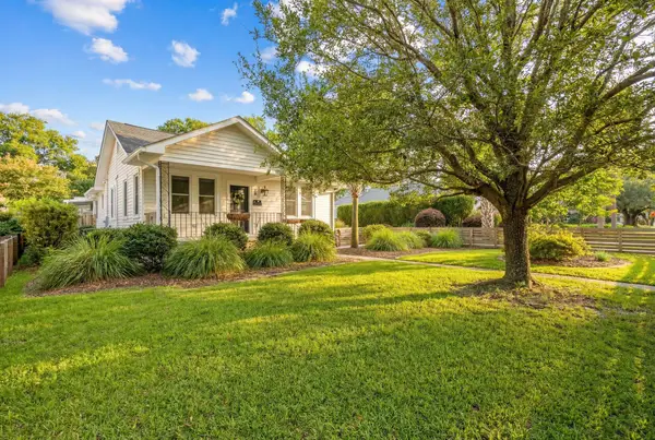 39 Riverdale Drive, Charleston, SC 29407