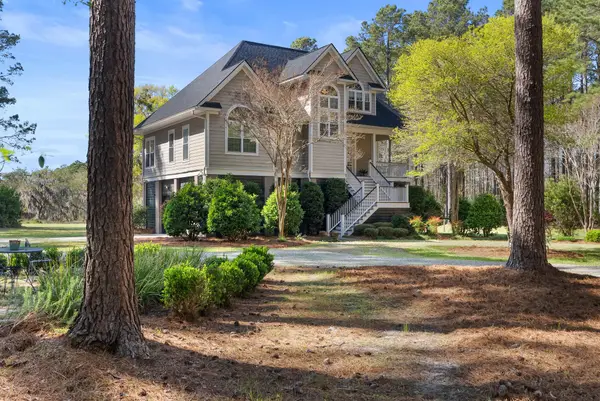 6042 Pawlett Blake Lane, Wadmalaw Island, SC 29487