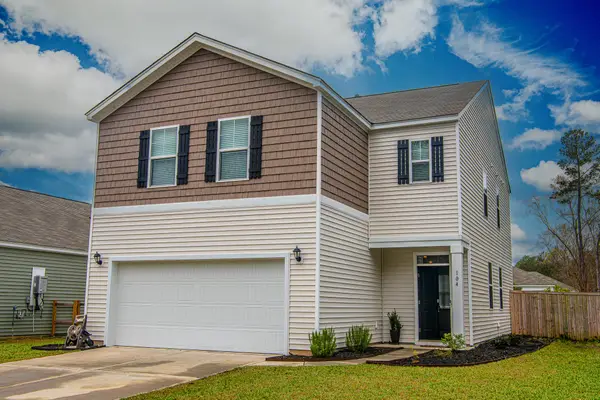 104 Cloverleaf Street, Summerville, SC 29483