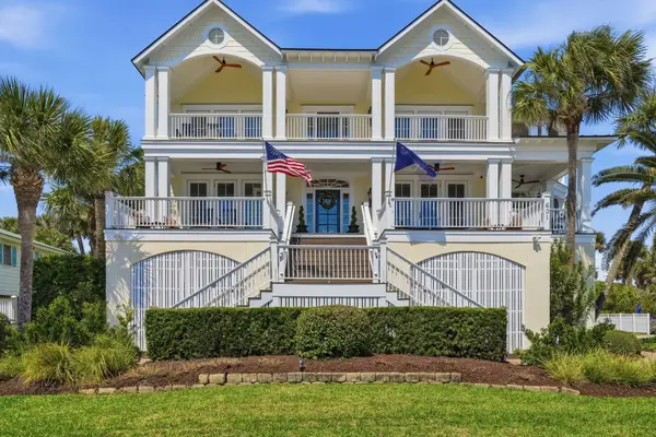601 Palmetto Boulevard, Edisto Island, SC 29438