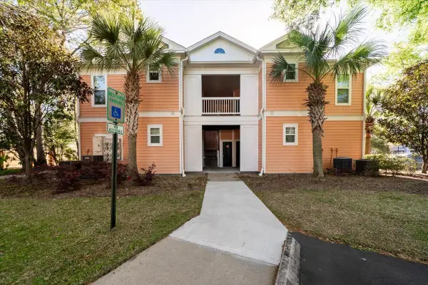 2216 Chatelain Way, Mount Pleasant, SC 29464