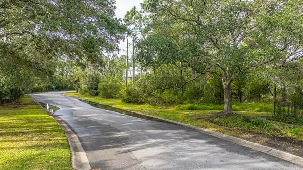 1250 Seaside Plantation Drive, Charleston, SC 29412