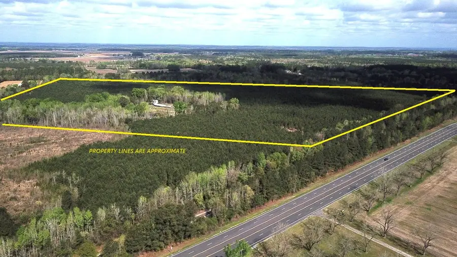 305 Ponderosa Road, Saint Matthews, SC 29135 - #3