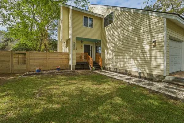 1221 Valley Forge Drive, Charleston, SC 29412