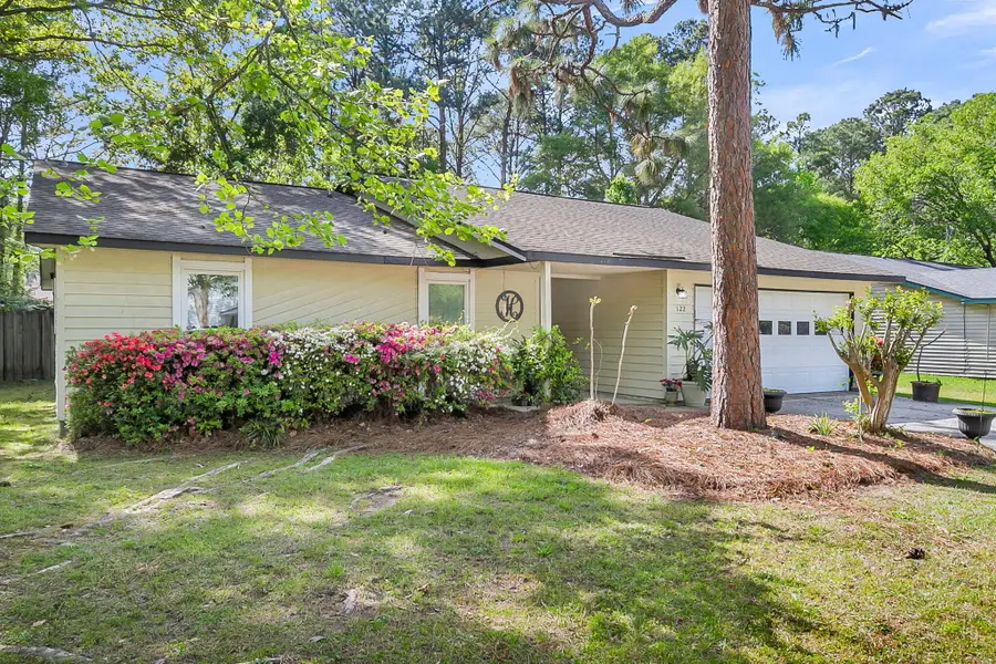122 Bradd Street, Summerville, SC 29483 - #3