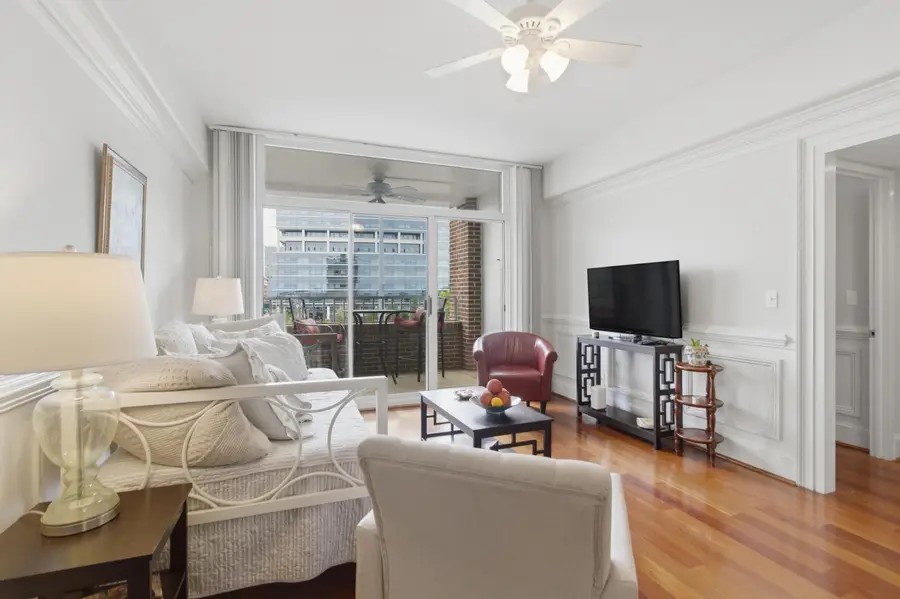 14 Lockwood Drive #Apt 3h, Charleston, SC 29401 - #3