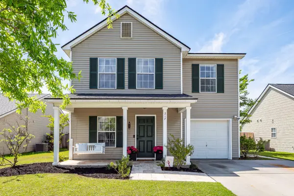 217 Dovetail Circle, Summerville, SC 29483
