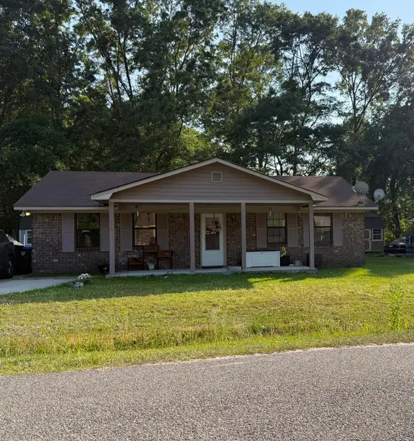 216 Shamrock Drive, Summerville, SC 29483