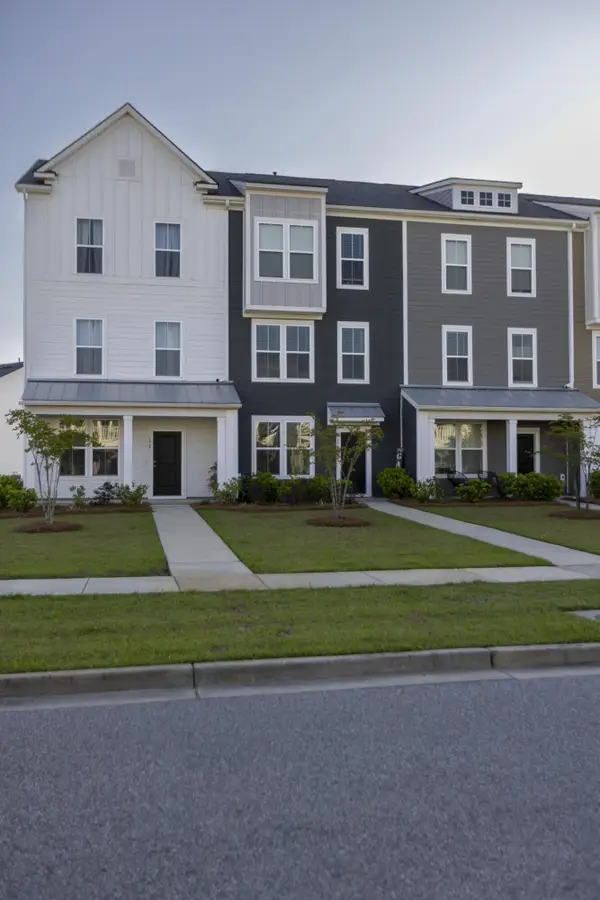 170 Yorkshire Drive #8, Moncks Corner, SC 29461