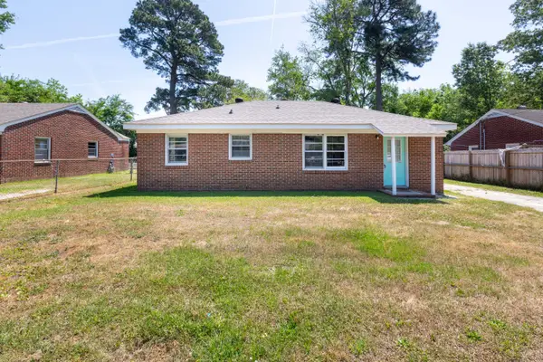 2313 Eagle Drive, North Charleston, SC 29406