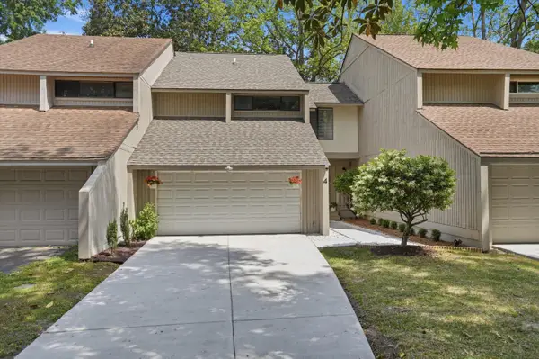 4 Stallion Court, Charleston, SC 29407