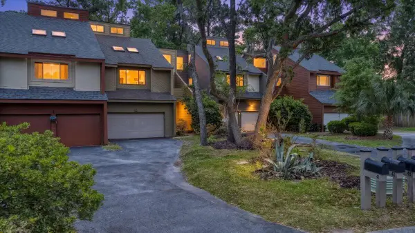 43 Arabian Drive, Charleston, SC 29407