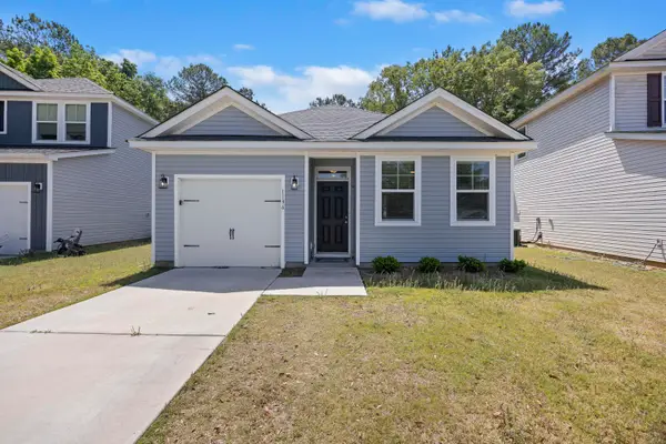 1196 Warrens Way, Manning, SC 29102