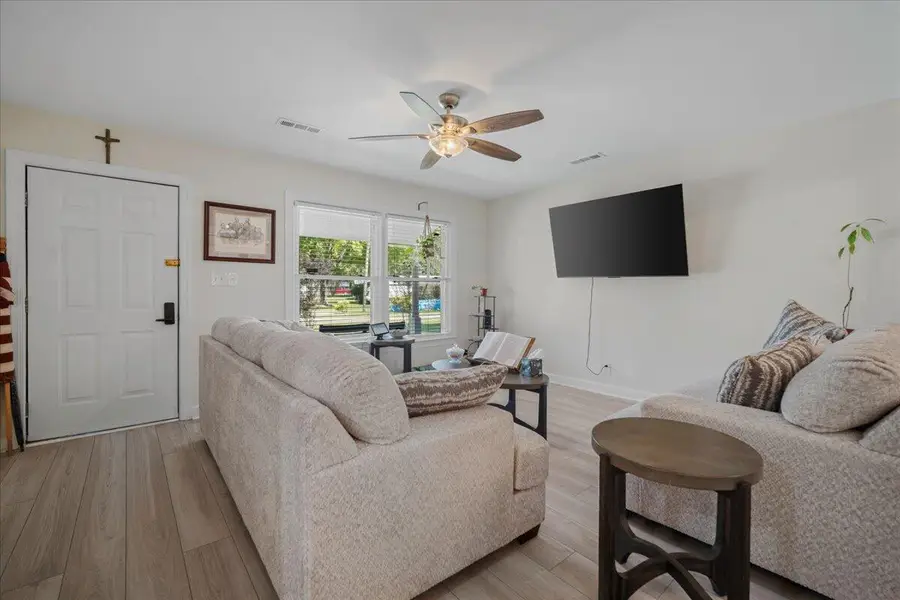 109 Robin Court, Summerville, SC 29485 - #2