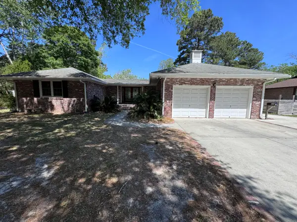 686 Pelzer Drive, Mount Pleasant, SC 29464