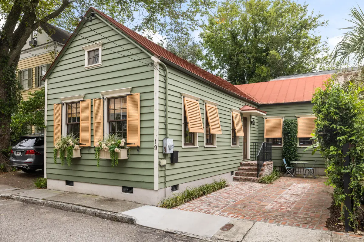19 West Street, Charleston, SC 29401 - #1