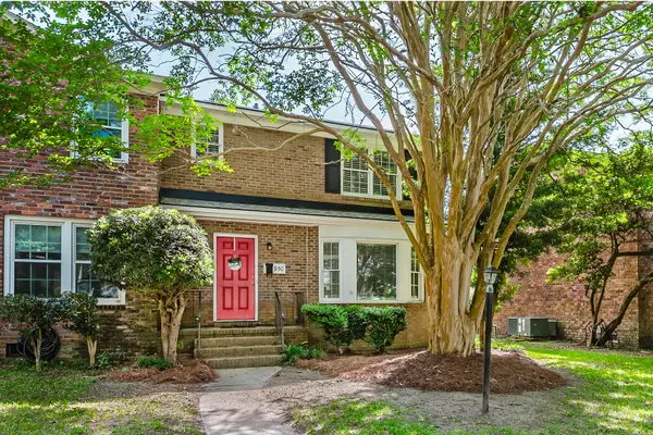 950 Cottingham Drive, Mount Pleasant, SC 29464