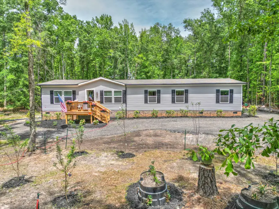 1207 Edmonds Way, Summerton, SC 29148 - #3