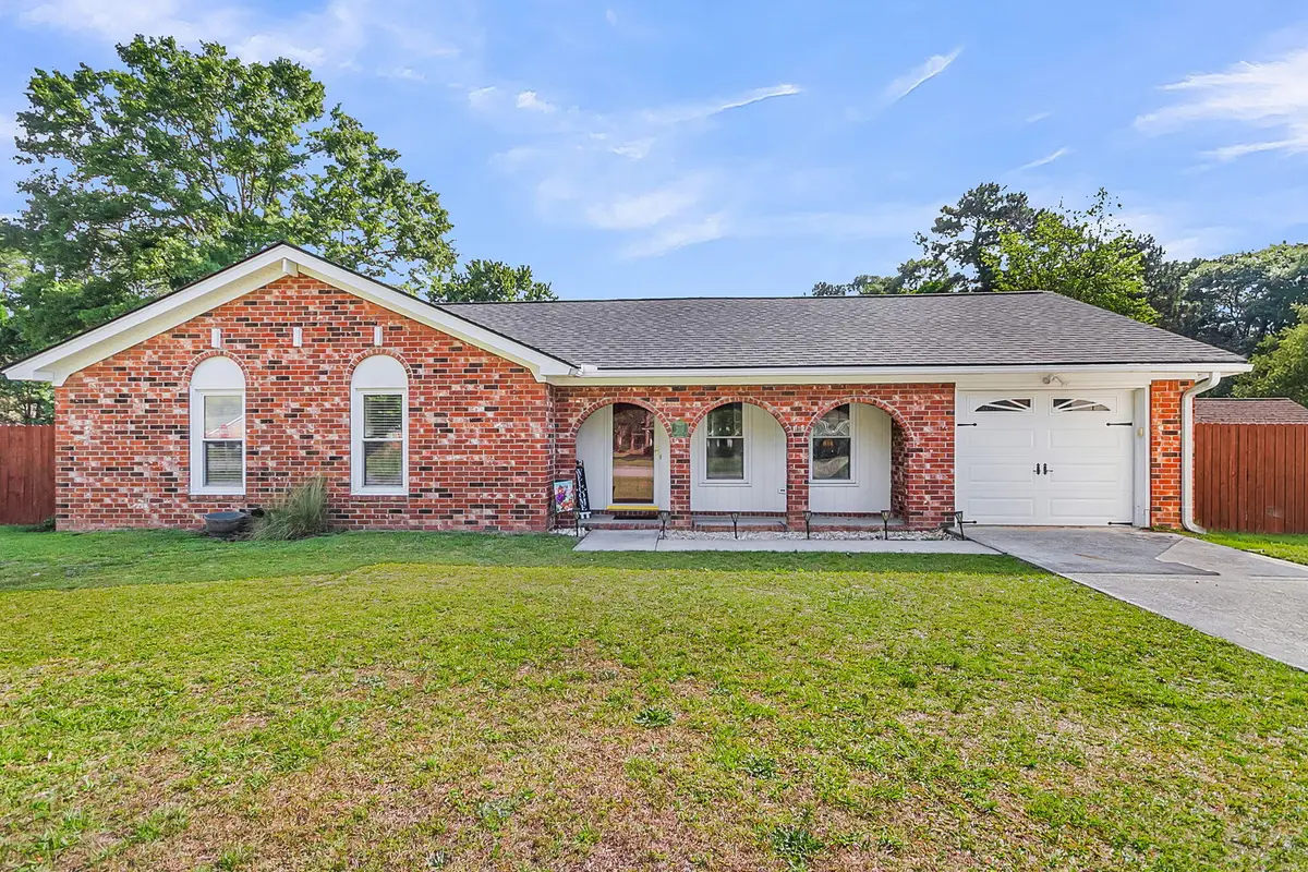 209 Longleaf Road, Summerville, SC 29486 - #1