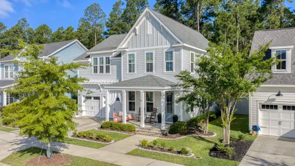 386 Oak Park Street, Summerville, SC 29483