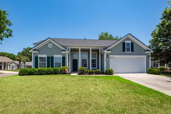 1520 Ashley Garden Boulevard, Charleston, SC 29414