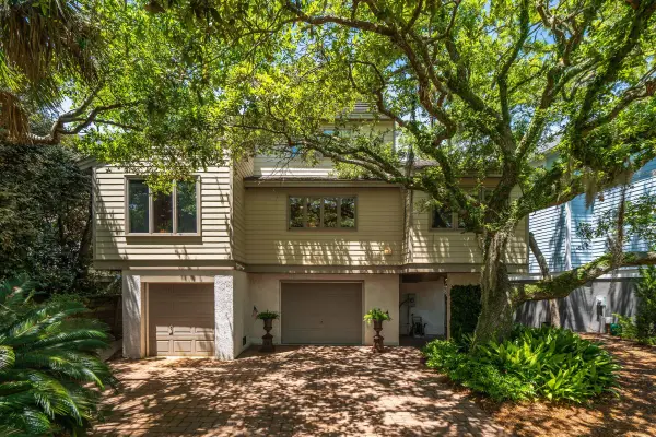 12 Marsh Island Lane, Isle of Palms, SC 29451